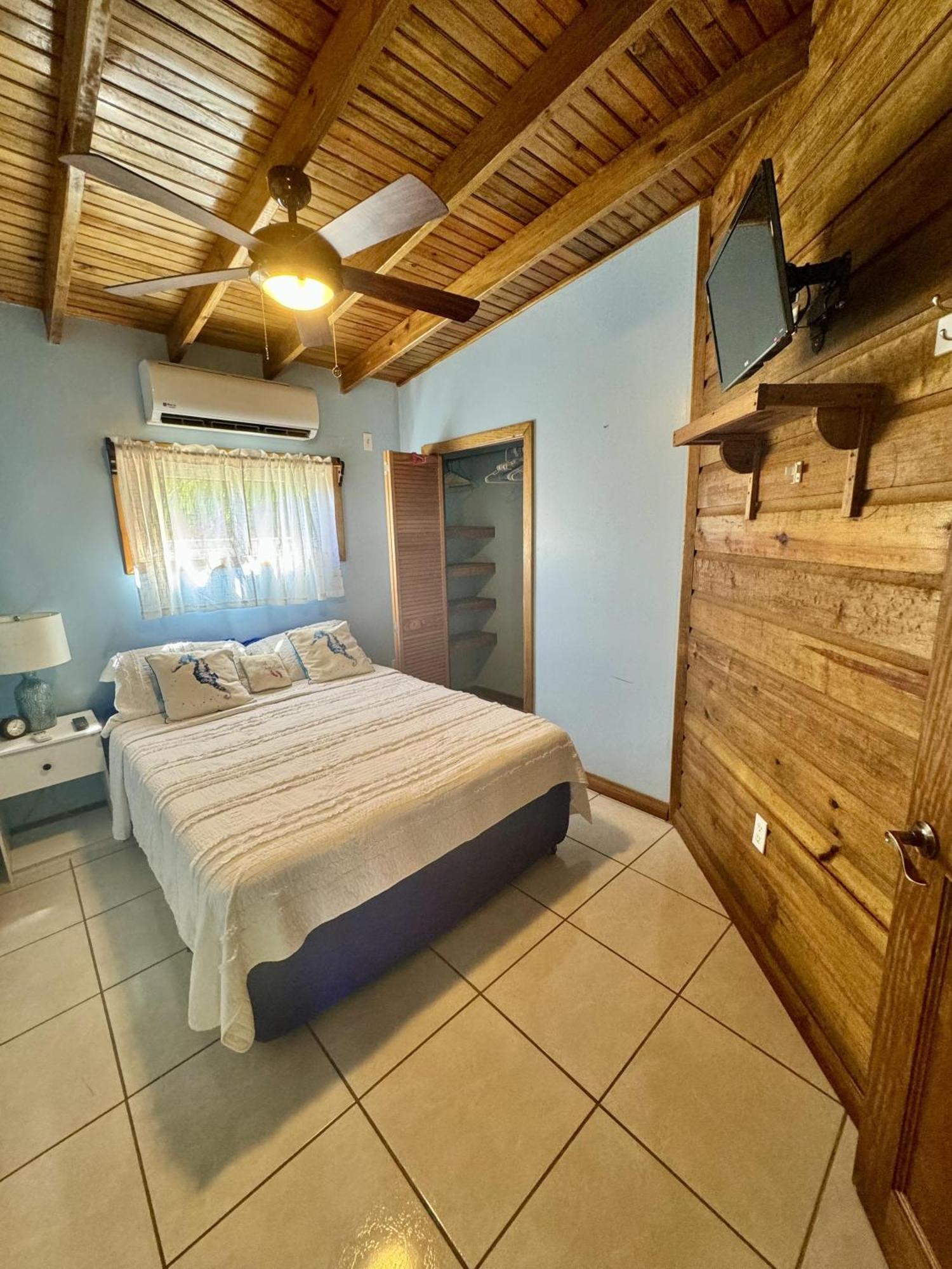 Blue Bahia Resort Sandy Bay Exteriér fotografie
